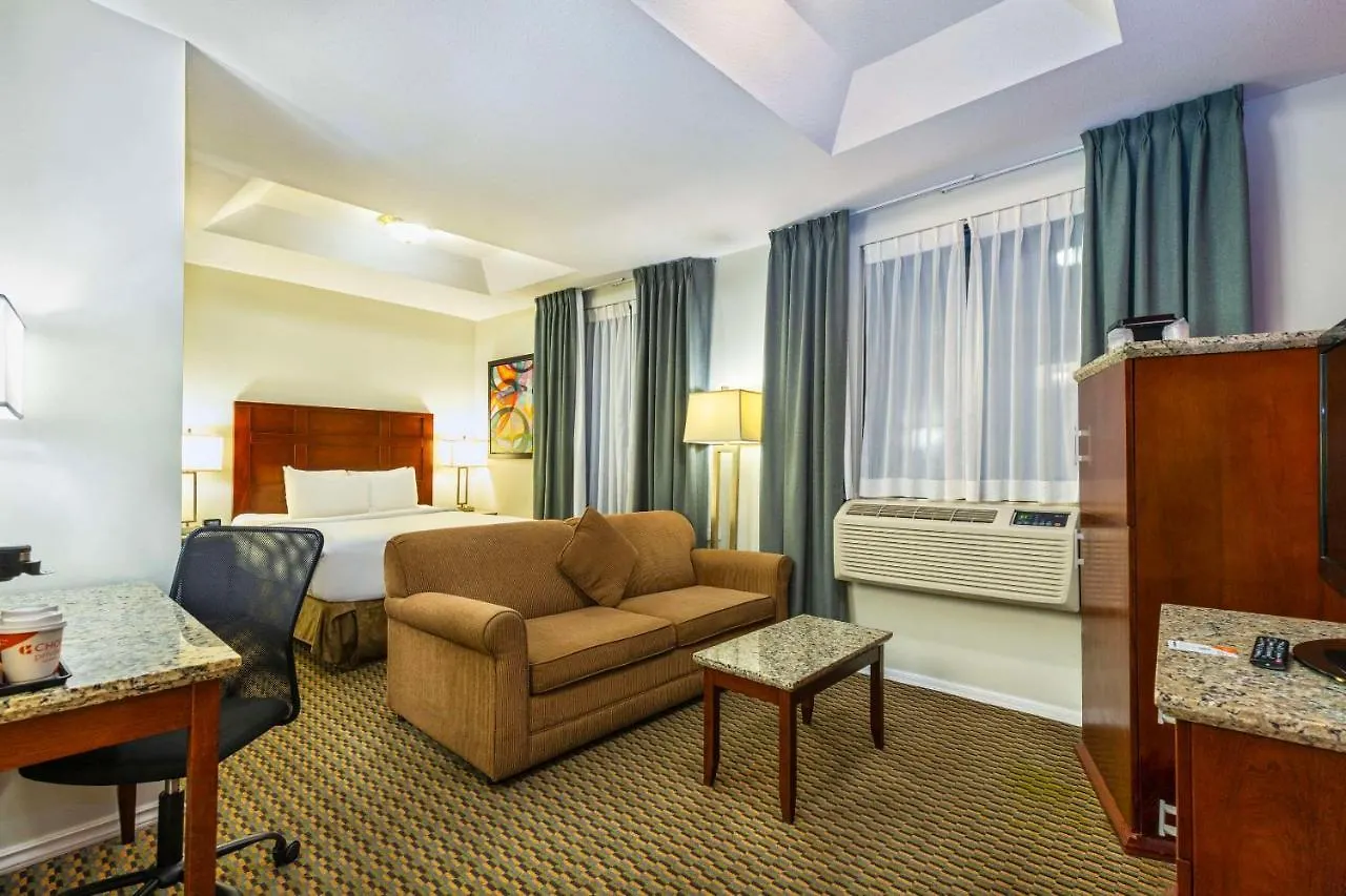 Hotel Quality Inn & Suites (Adults Only) Vancouver