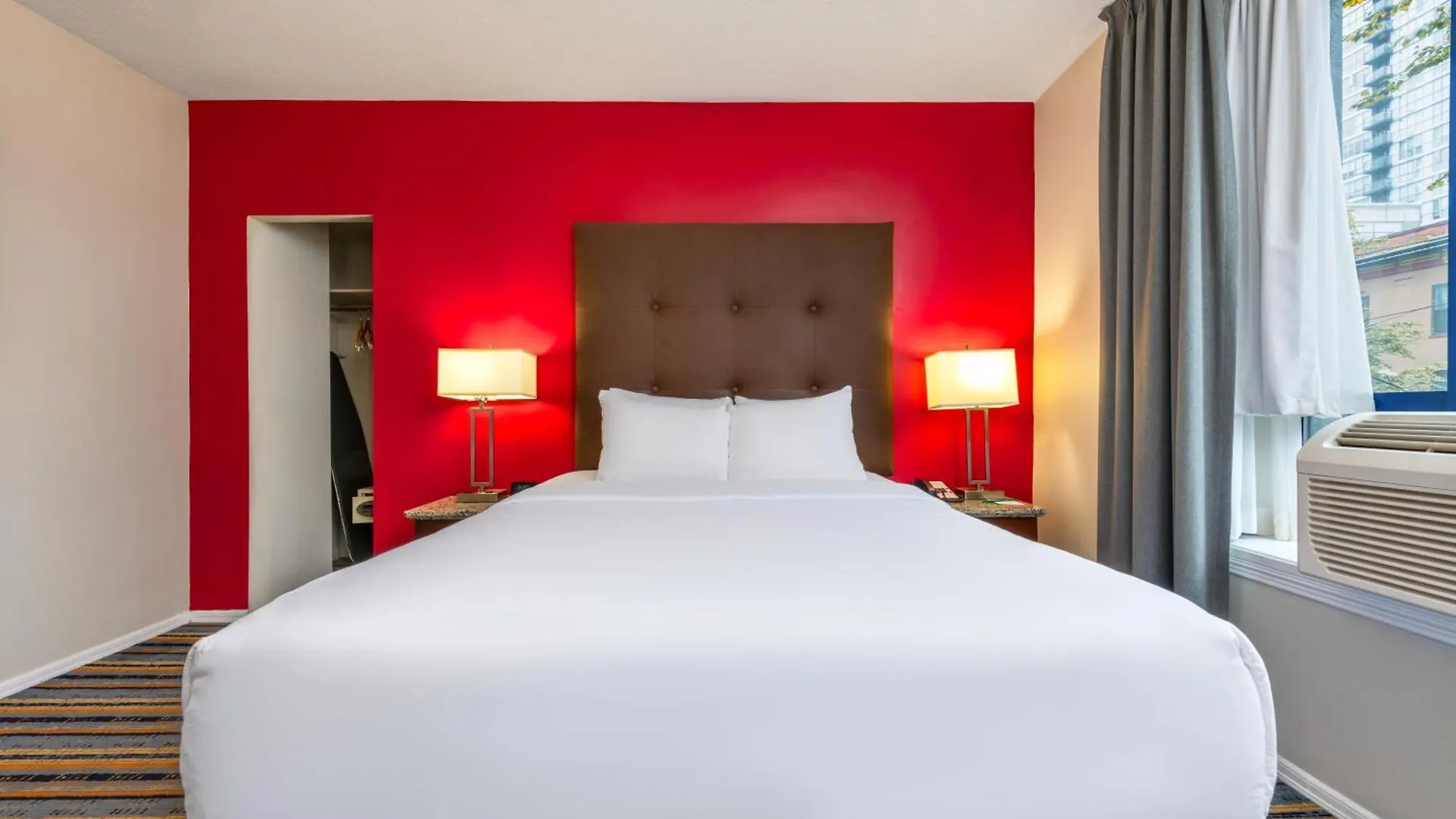 Quality Inn & Suites (Adults Only) Vancouver