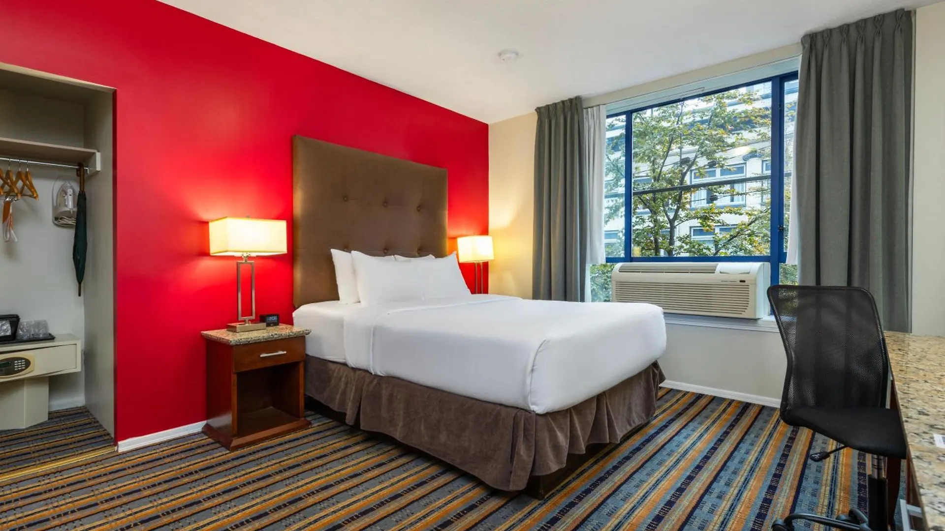 Quality Inn & Suites (Adults Only) Vancouver Canada
