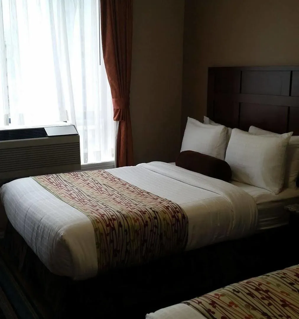 Quality Inn & Suites (Adults Only) Vancouver Hotel