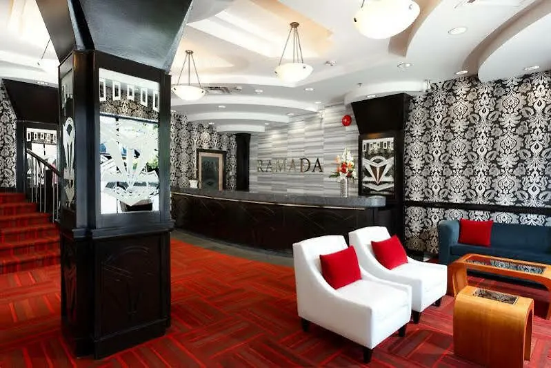Quality Inn & Suites (Adults Only) Vancouver Hotel